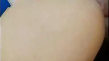 Desi sex videos of a guy fucking a milf and her daughter