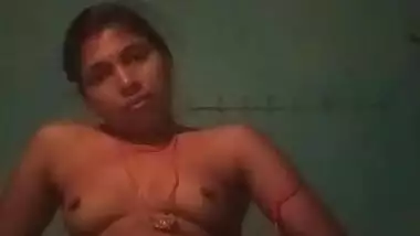 Village girl fingering pussy selfie record