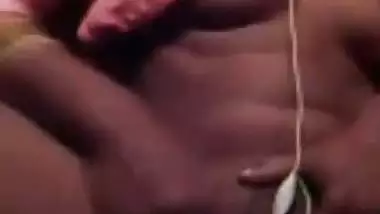 Desi girl masturbating – Nude Indian leaks