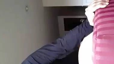 Tamil mommy chudi padosi se(with audio)